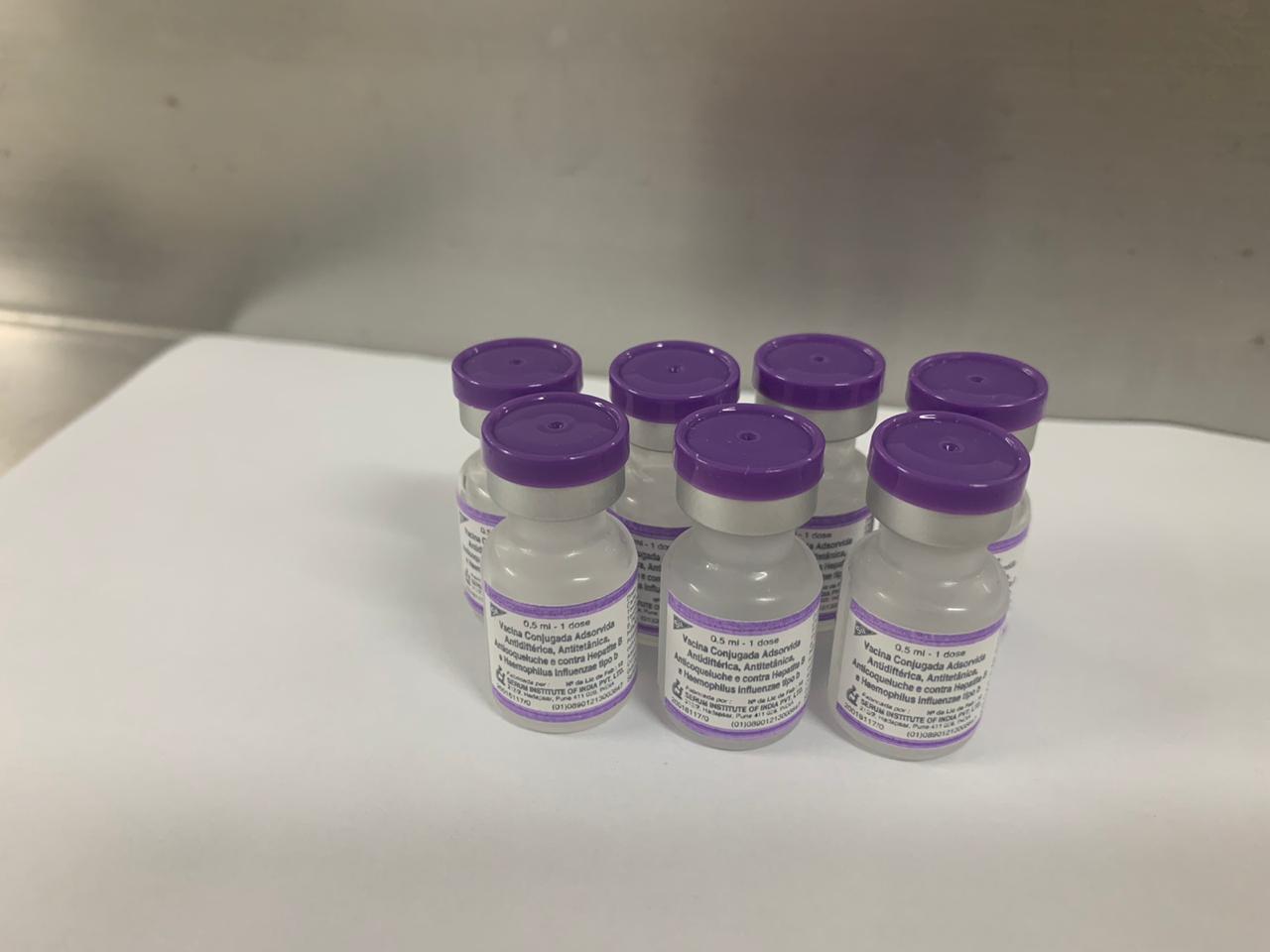 Brusque recebe novo lote da vacina pentavalente
