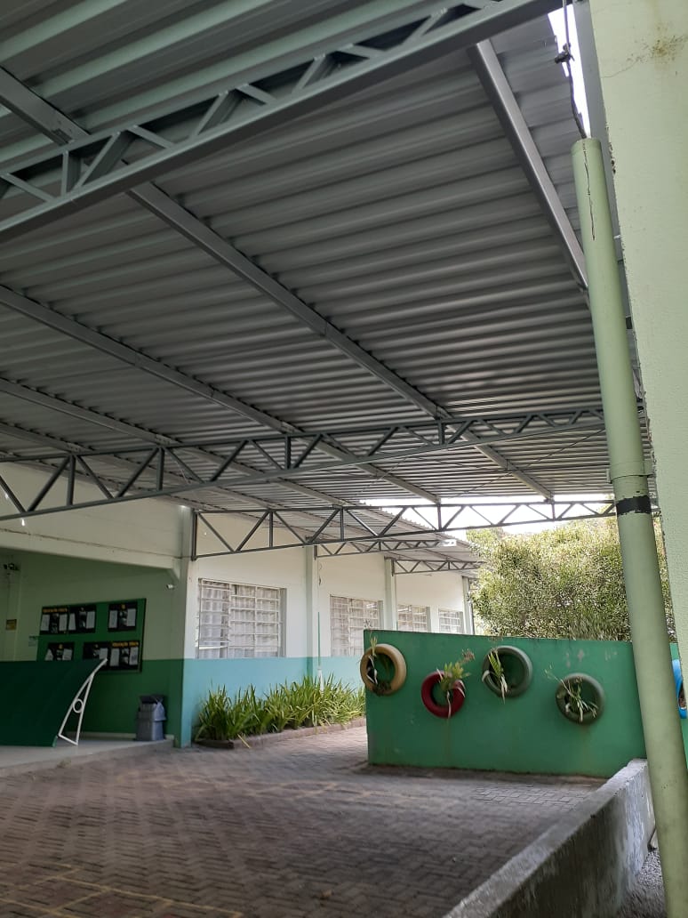 Escola Isaura Gouveia Gevaerd ganha cobertura para o pátio