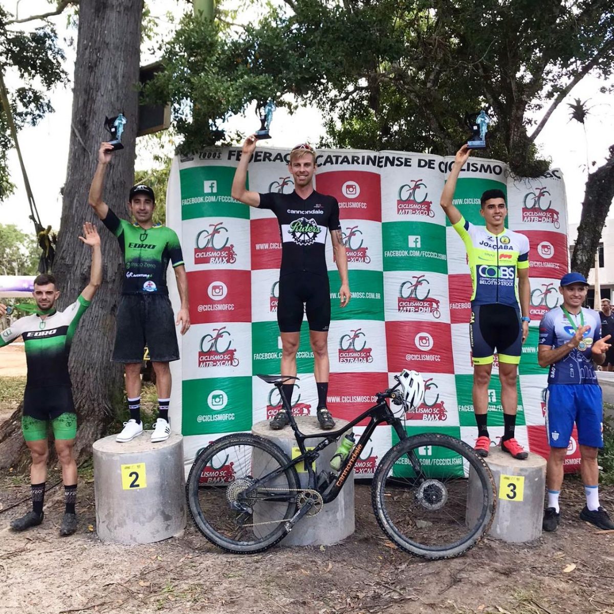 Brusquense André Gohr vence etapa do Campeonato Catarinense de Mountain Bike