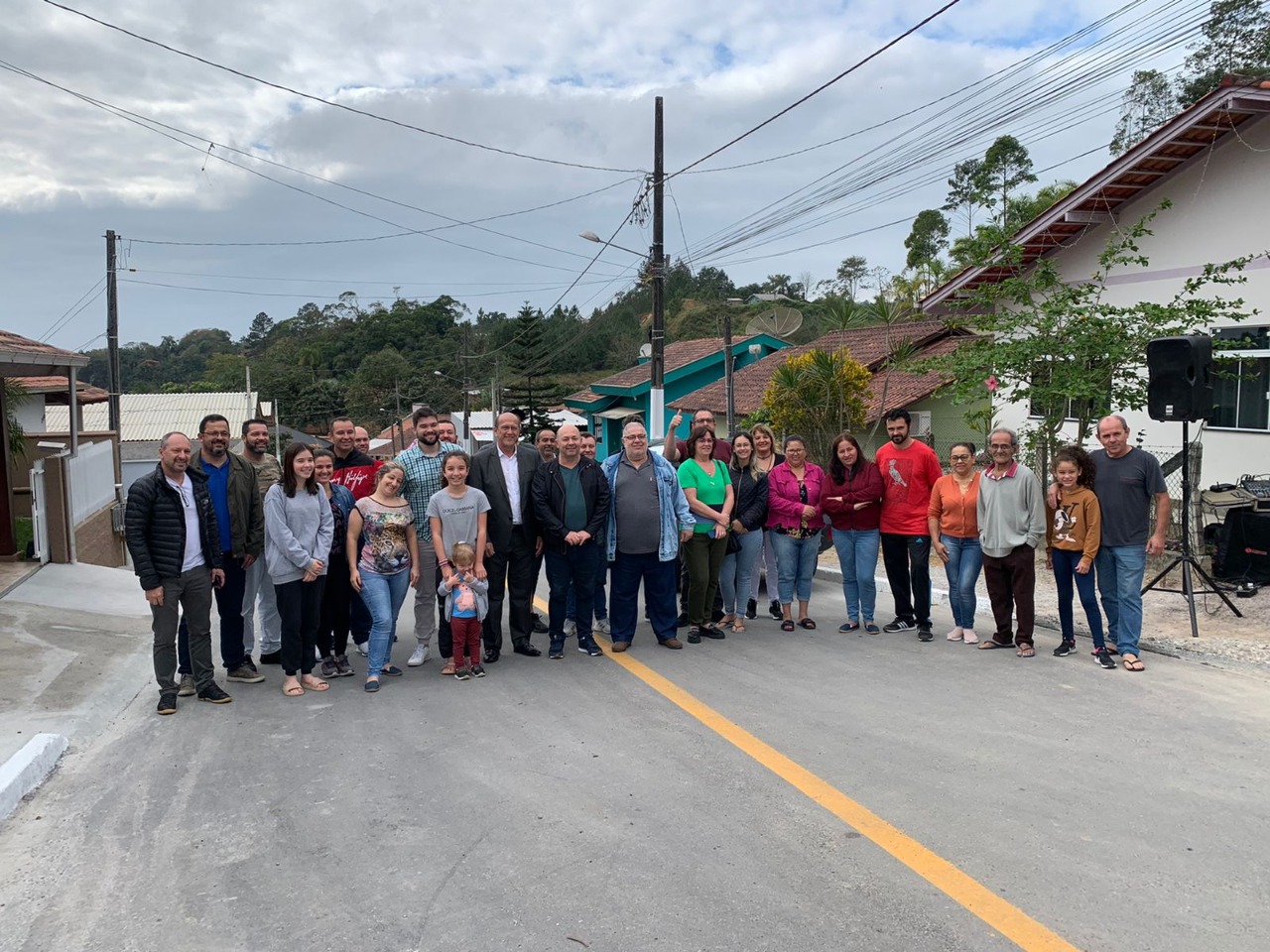 Brusque 162 anos: pavimentação da rua Domingo Altair de Melo é oficialmente inaugurada