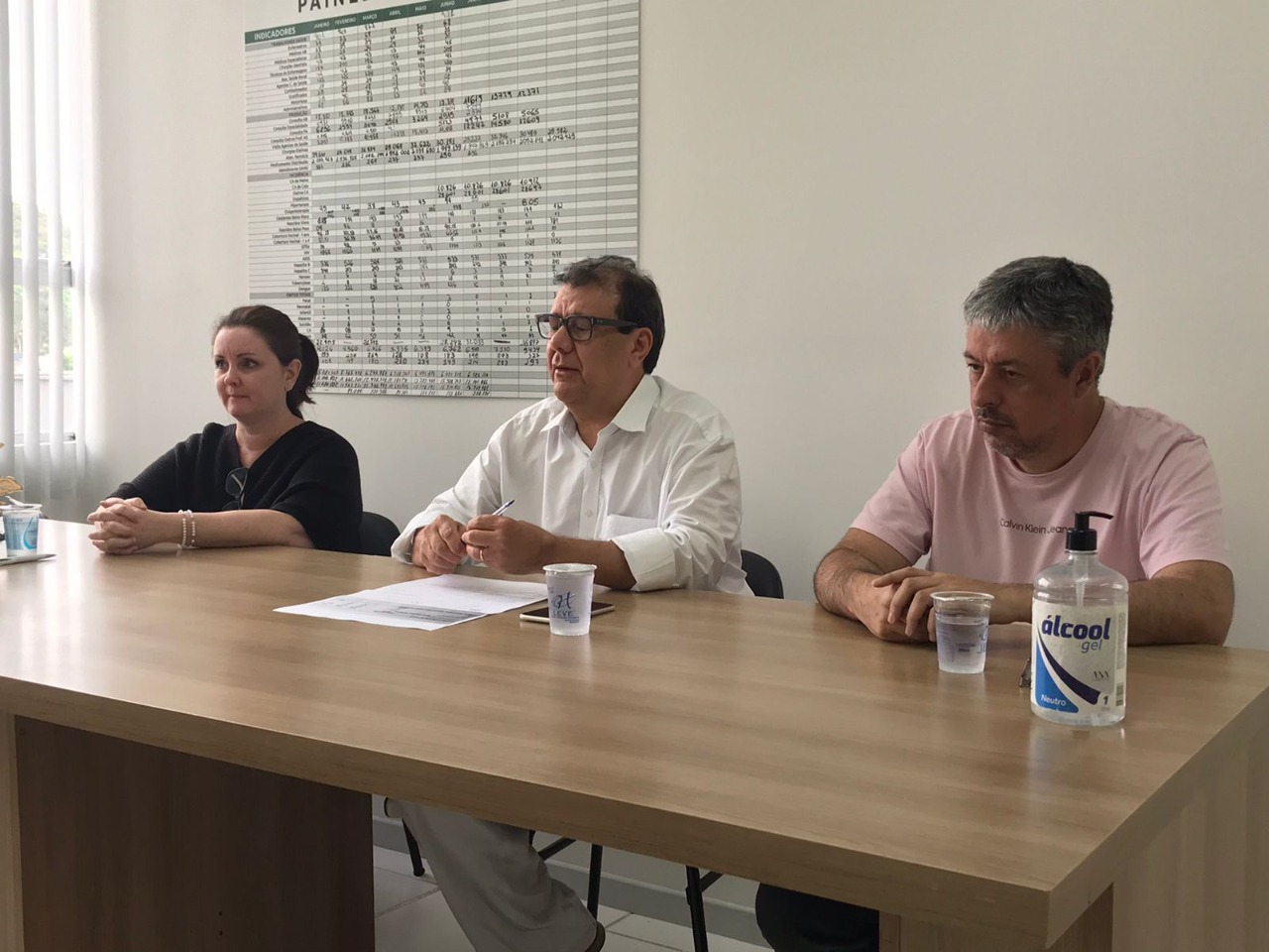 Secretaria de Saúde esclarece informações sobre a Covid-19 e a dengue