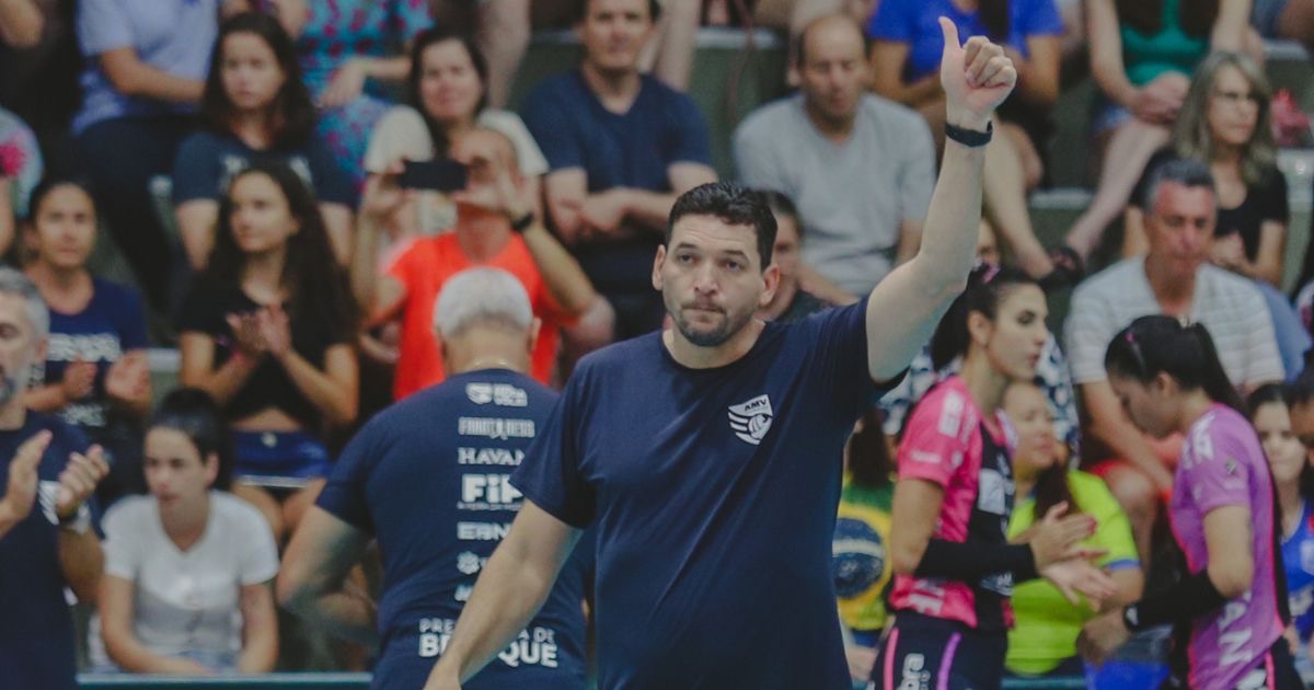 Técnico da Abel Moda Vôlei é convocado como auxiliar da seleção brasileira adulta