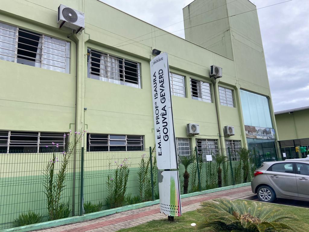 Escola Isaura Gouvêa Gevaerd comemora 70 anos nesta terça-feira (30)